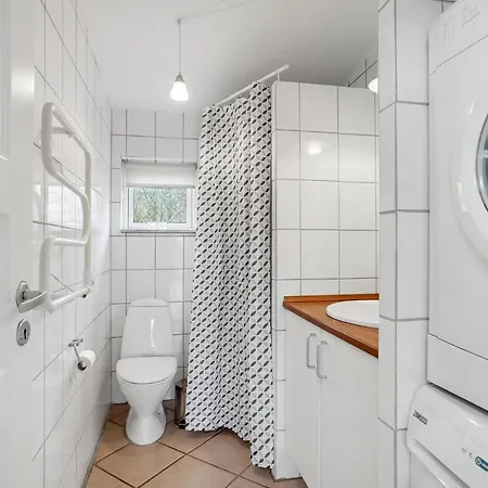 بيت للعطل Pet Friendly Home In Tarm With Sauna